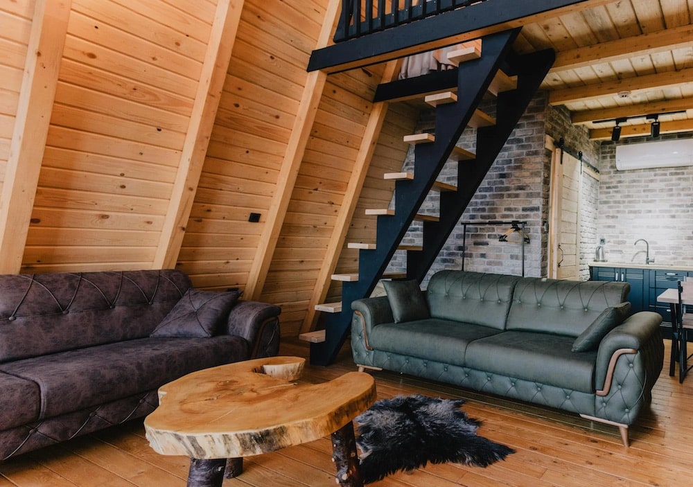 Mountain Cabin Decor: Bring the Alpine Look Home with Nature Wall Art