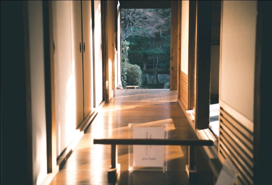 Hallway Colour Ideas to Open Up the Space